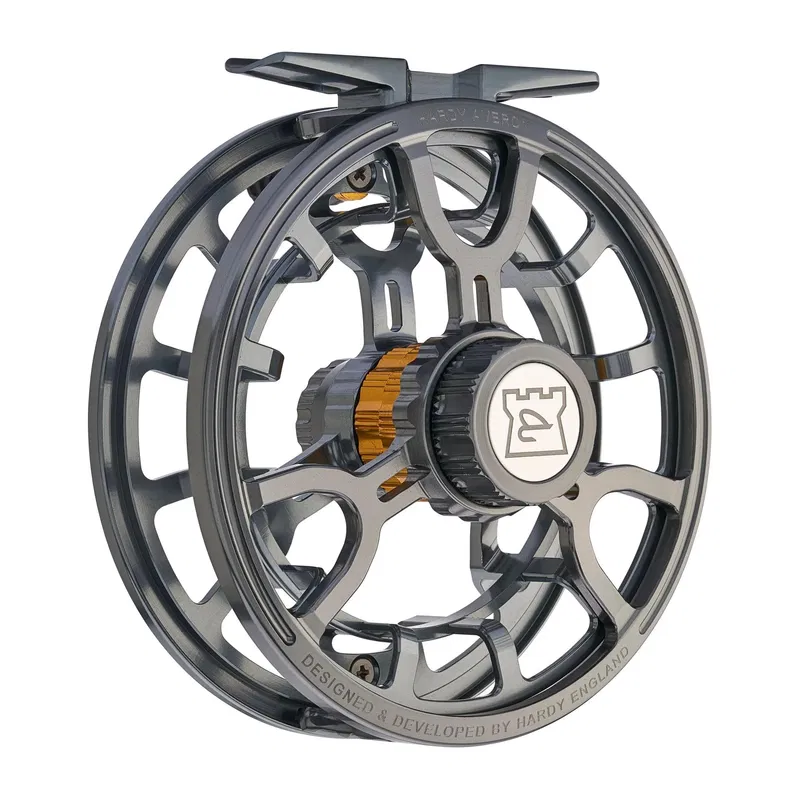 Hardy Averon - Titanium