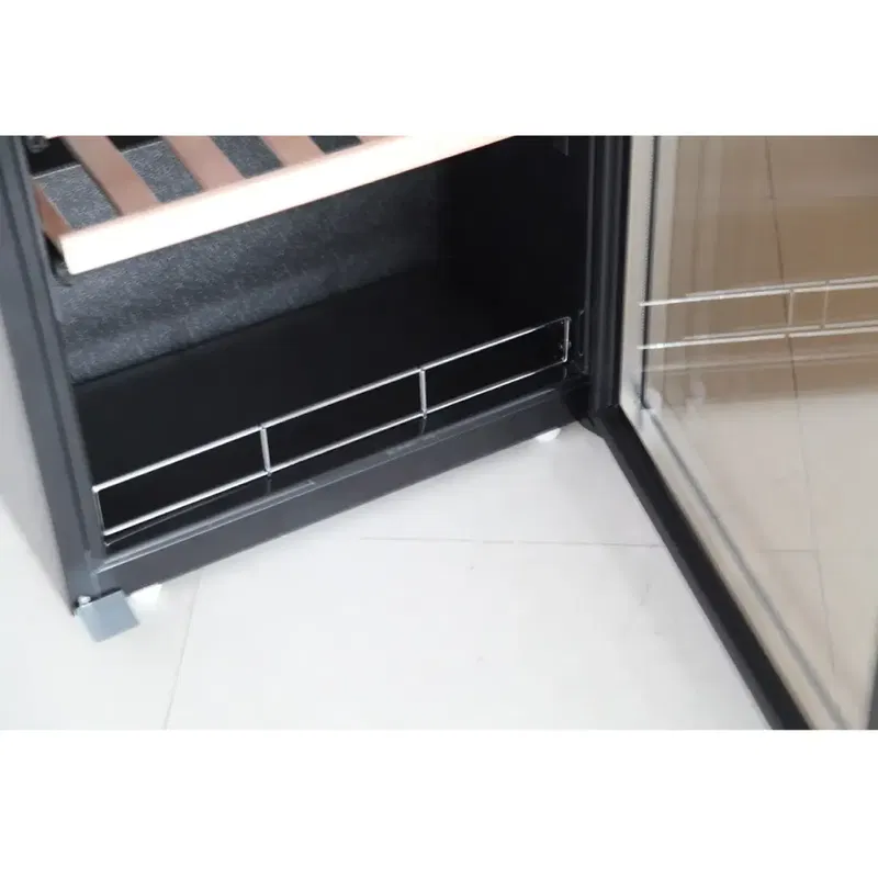 Vinkyl 110 flaskor Svart - Luxury GTF