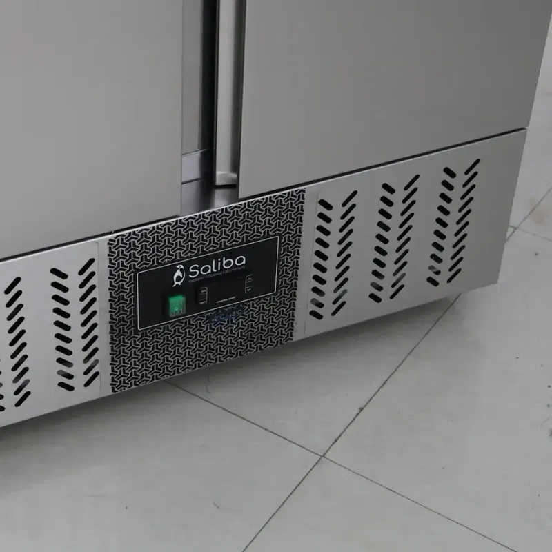 Kallskänksbänk 2 dörrar m Hylla