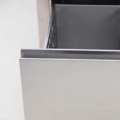 Grillkylbänk 3 draglådor 1795 mm