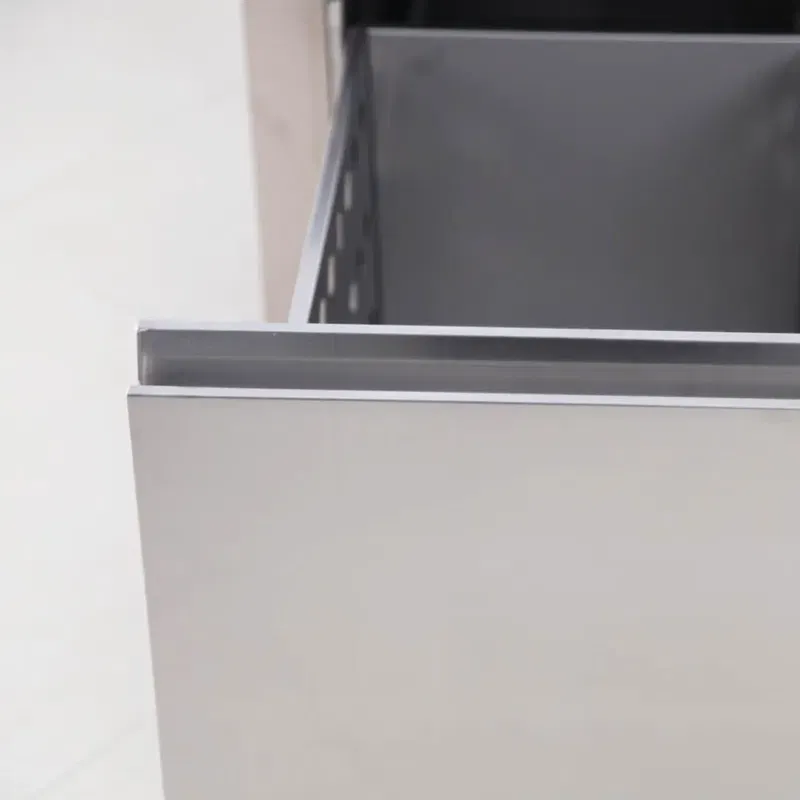 Grillkylbänk 3 draglådor 1795 mm