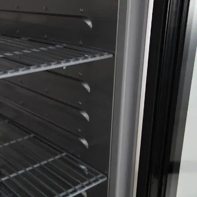 Kylskåp 1400 L. glasdörr, +2/+8 °C