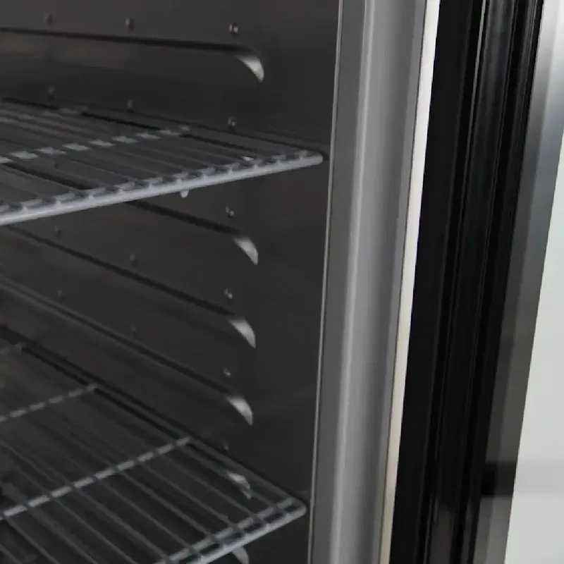 Kylskåp 1400 L. glasdörr, +2/+8 °C