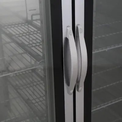 Kylskåp 1400 L. glasdörr, +2/+8 °C