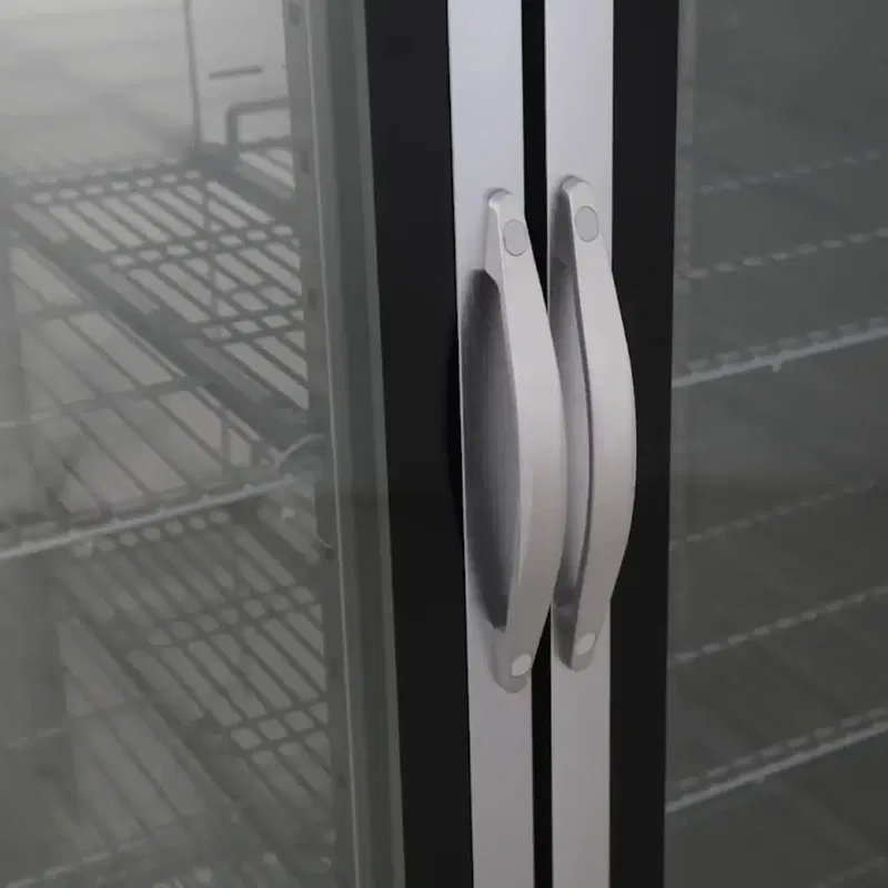 Kylskåp 1400 L. glasdörr, +2/+8 °C