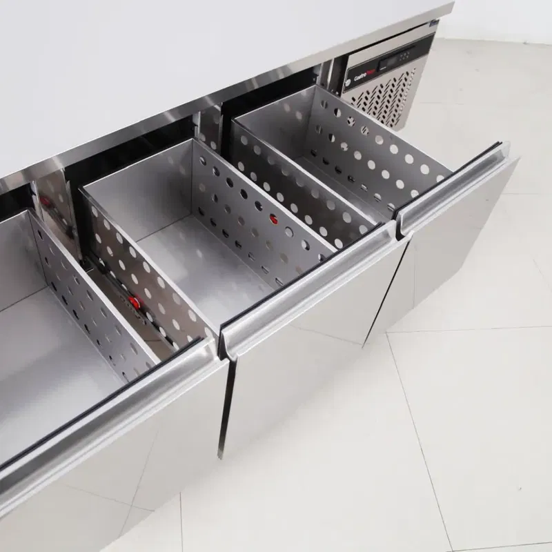 Grillkylbänk 3 draglådor 1795 mm