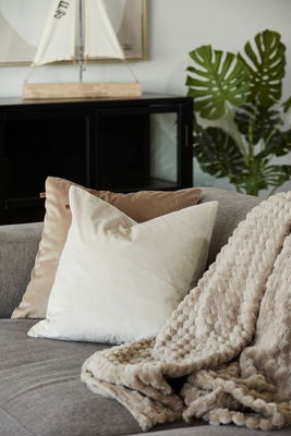 Lukas Beige Pläd 125x150 Noble House