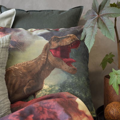 Bäddset i härlig bomull med riktigt coolt tryck i form av dinosaurier, påslakan 150X210cm, örngott 50X60cm