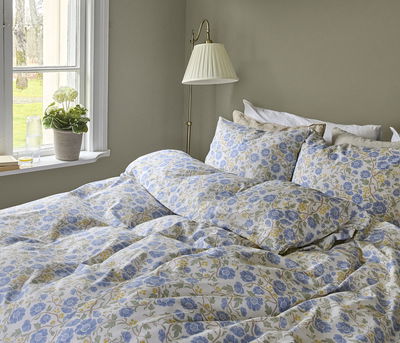 Bella Blå Blommigt Bäddset Enkeltäcke 150x210 Borganäs of Sweden