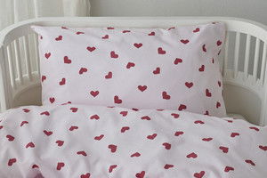 Hjärtrud Rosa Barn SpjälsängBäddset 100x130 Borganäs of Sweden 5zgdb6pKlmAGFfA1759504828