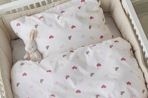 Hjärtrud Beige Barn SpjälsängBäddset 100x130 Borganäs of Sweden