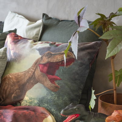 Bäddset i härlig bomull med riktigt coolt tryck i form av dinosaurier, påslakan 150X210cm, örngott 50X60cm