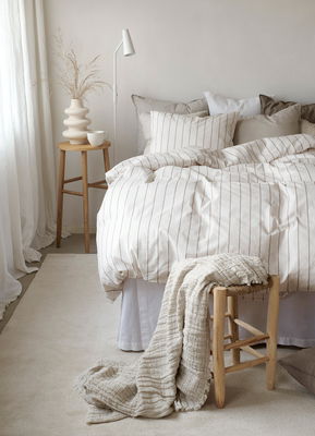 Saga Beige Randigt Bäddset Dubbeltäcke 220x210 Borganäs of Sweden