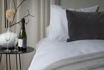 Satinrand Vit Påslakan Enkeltäcke 150x210 Borganäs of Sweden