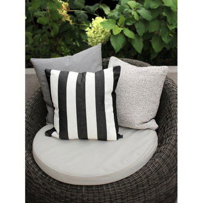 Dis Svart Kuddfodral 50x50 Svanefors