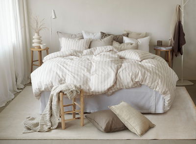 Saga Beige Randigt Bäddset Dubbeltäcke 220x210 Borganäs of Sweden