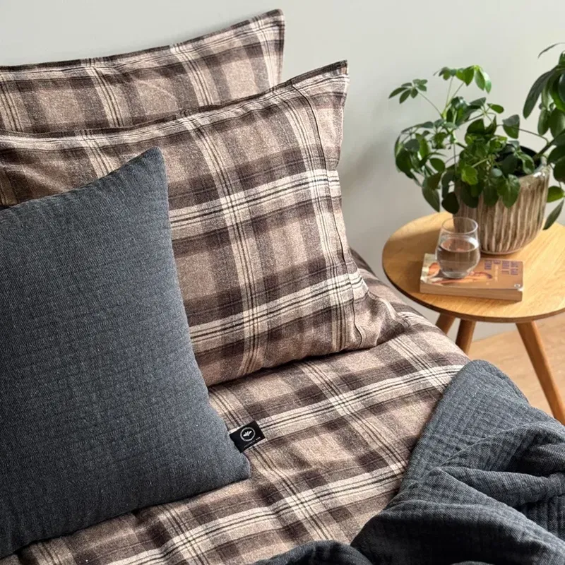 Örngott Arjeplog Flanell Rutigt Beige/Brun 50x60 Classic Textile Q9YB7tz7jg72PCs1726643890