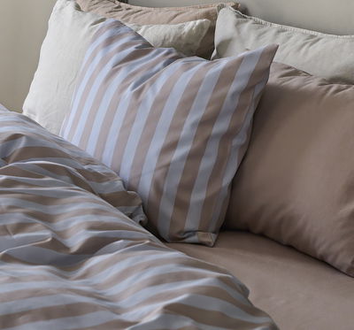 Sanna Multi Randigt Microfiber Bäddset Enkeltäcke 150x210 Borganäs of Sweden