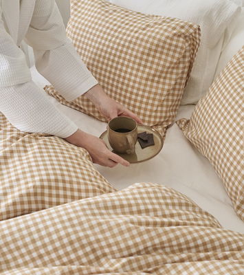 Märta Gul Rutigt Bäddset Enkeltäcke 150x210 Borganäs of Sweden