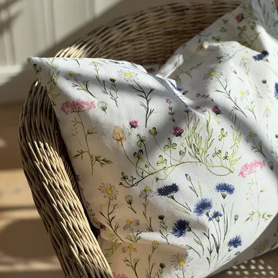 Kuddfodral Hilma Blå/Grön Blommigt 50x50 Classic Textile