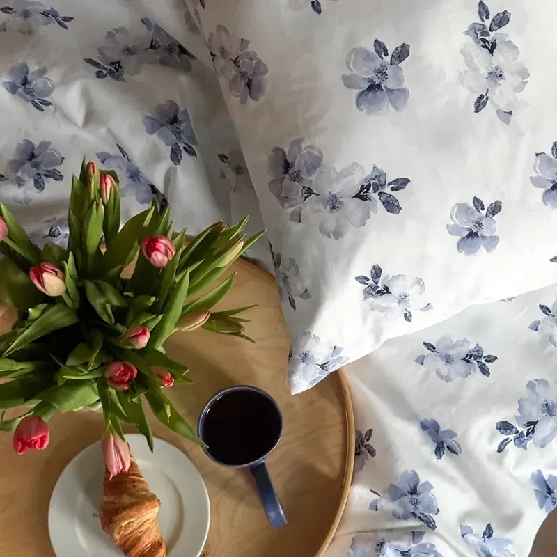 Örngott Mona Blå/Vit Satin Blommigt 50x60 Classic Textile fm5iI1eCHAUXSSz1742992768