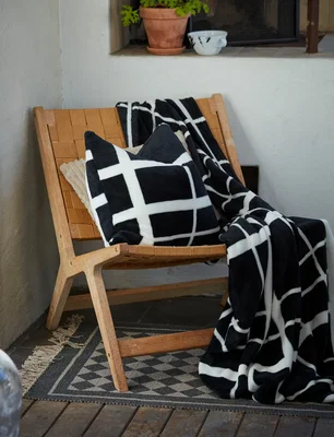 Ruta Svart Kuddfodral 45x45 Nobel House