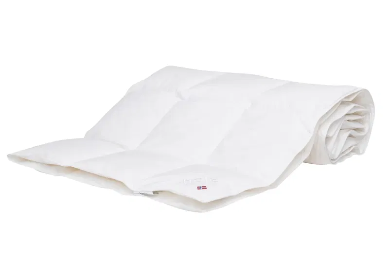 Duntäcke Saga Svalt 240g 150x210 Höie Duntäcke Saga Svalt 240g 150x210 Höie