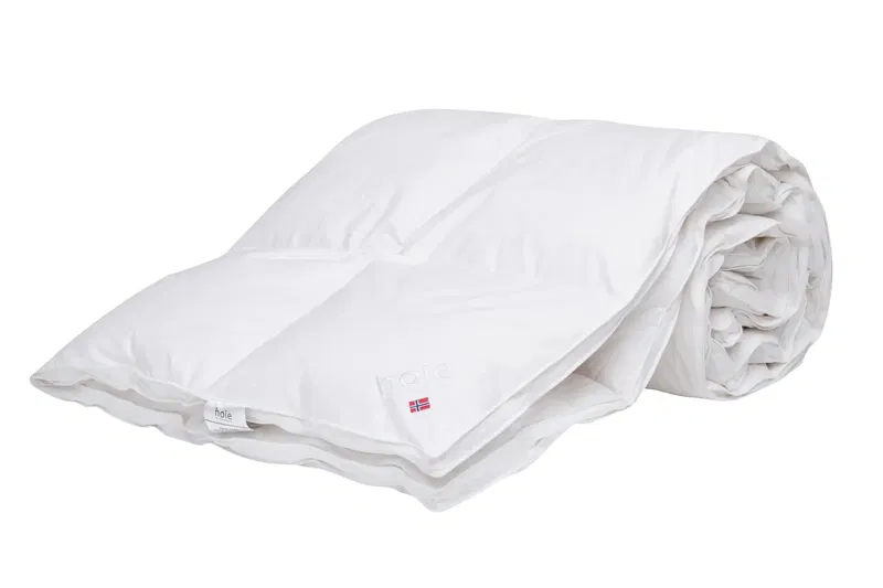 Duntäcke Saga Varm 1260g 220x220 Höie Duntäcke Saga Varm 1260g 220x220 Höie
