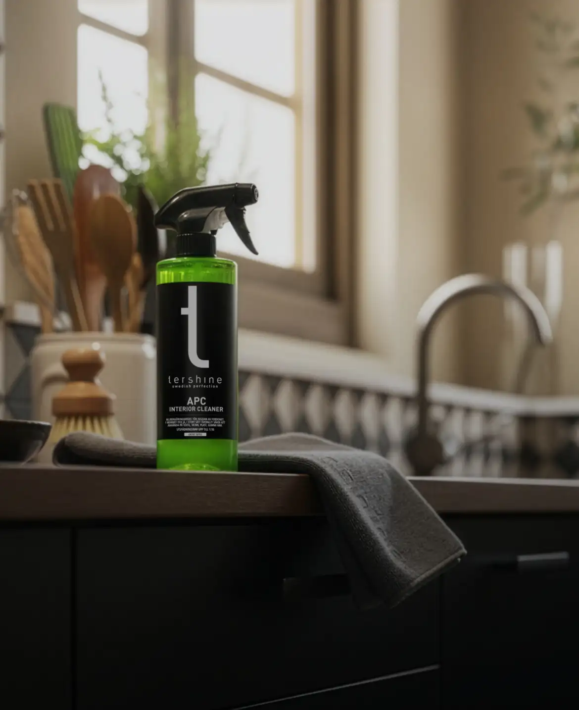 Effektiva produkter som presterar precis lika bra kök, badrum och andra ytor i hemmet!