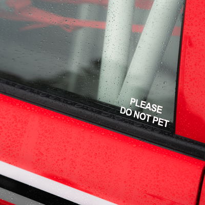 Utskuren dekal - Please do not pet