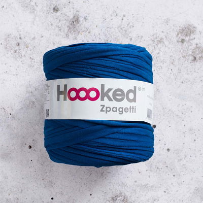T-shirtgarn Zpagetti mellanblå. Extra tjockt trikågarn av 100% återvunnen textil