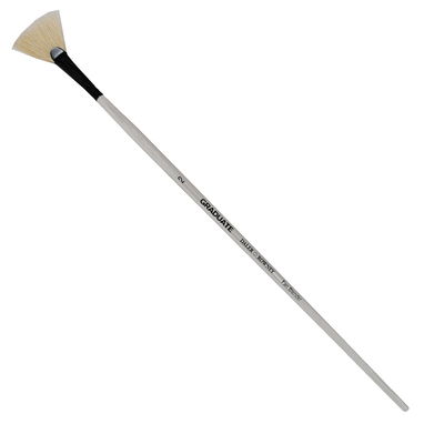 Daler-Rowney Graduate Fan Nr 2 Long Handle Daler-Rowney Graduate Bristle Fan Nr 2 Long Handle solfjäderpensel i Chungking-svinborst med svart hylsa och pärlvitt skaft
