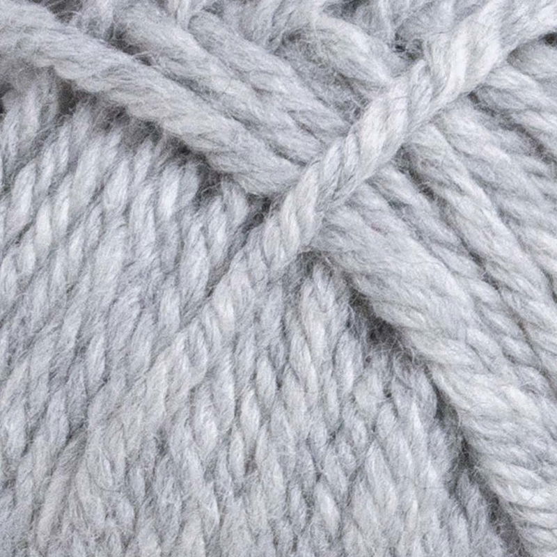 Närbild på Merino Maxi garn i färgen Untouched Grey