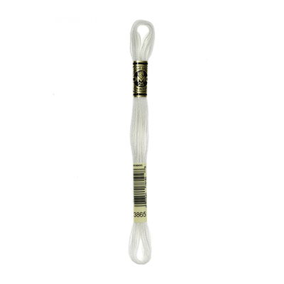 DMC Mouliné Spécial i färgen 3865 Winter White broderigarn 8 meter