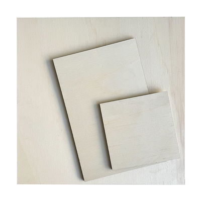 Poppel 16x16 cm Poppel trä fyrkantig träplatta till laser och träverktyg