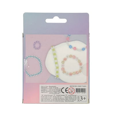 Baksida av glaspärlor pastellfärger svarta och vita färger 90 g med exempel på armband och halsband