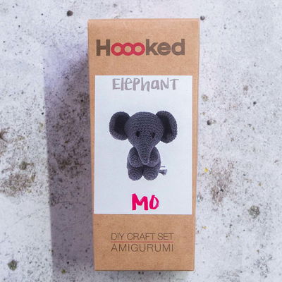Hooked DIY-kit Amigurumi Elephant Lava Mo förpackning