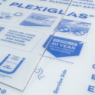 PLEXIGLAS® XT original från Röhm GmbH med skyddsfilm Äkta PLEXIGLAS® XT i valfritt mått från Röhm GmbH med märkning och PE-LD skyddsfilm