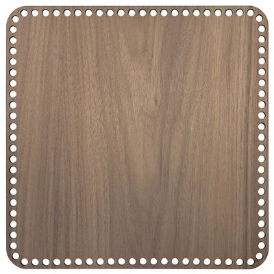 Korgbotten, 30x30 cm fyrkantig till virkning Fyrkantig Korgbotten 30x30 cm med äkta valnötsfanér, mot vit bakgrund