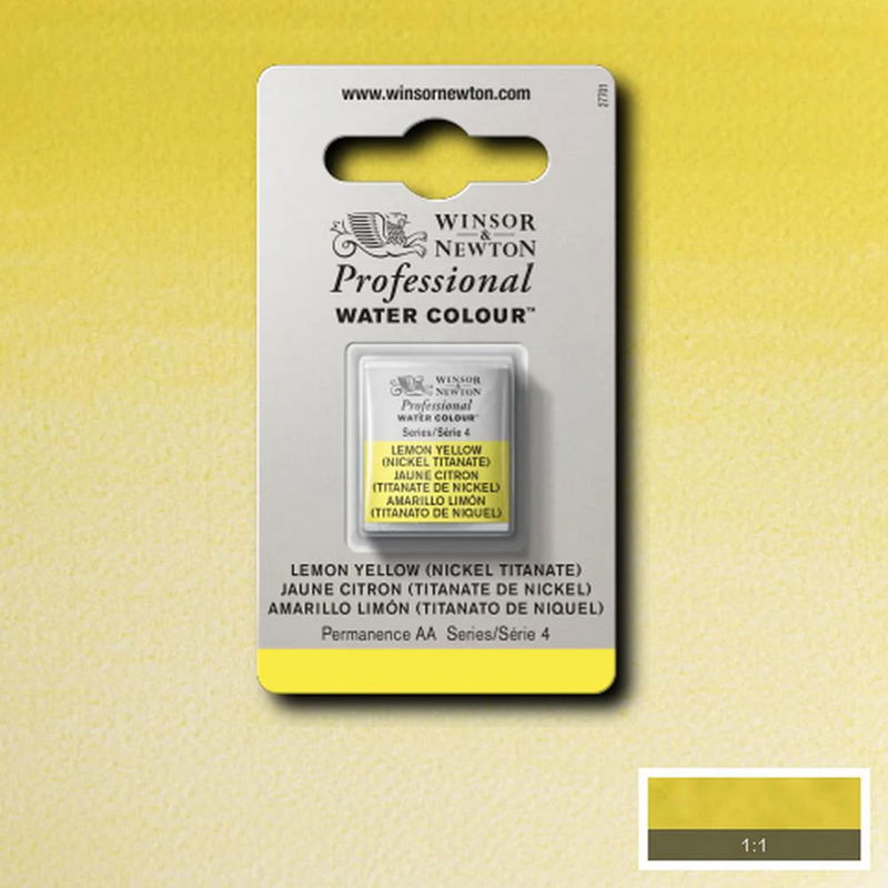 Winsor & Newton Professional Water Colour Lemon Yellow i halvkopp som visas mot målad bakgrund i samma färg.