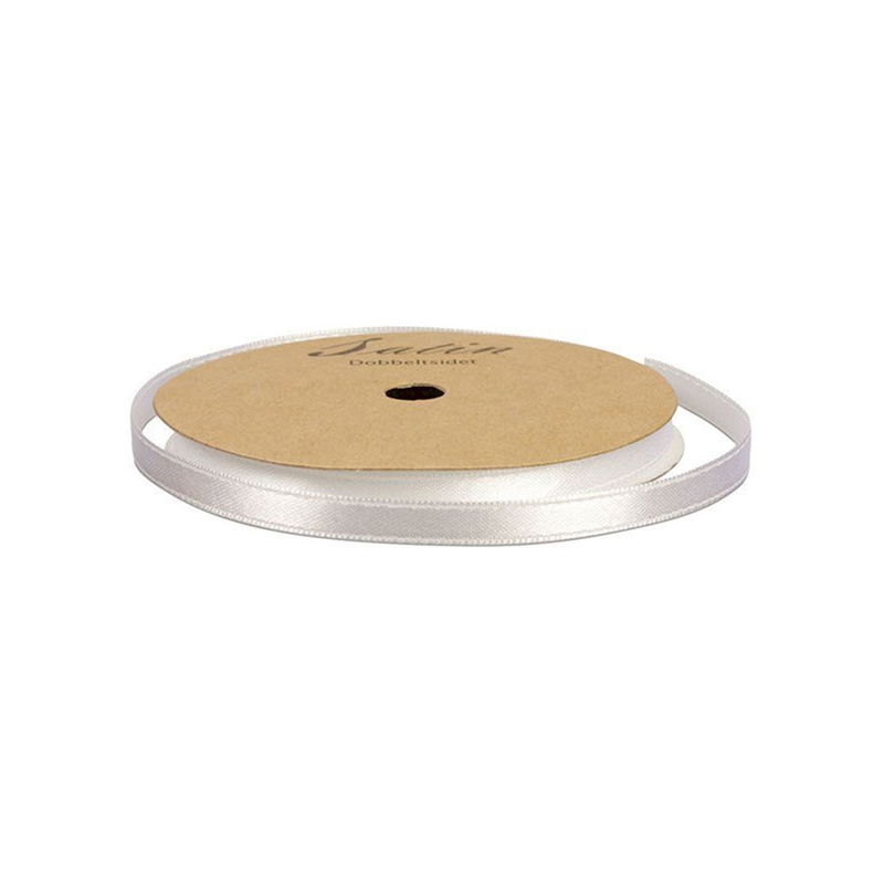 Vitt satinband med 6 mm bredd. Längd 10 meter