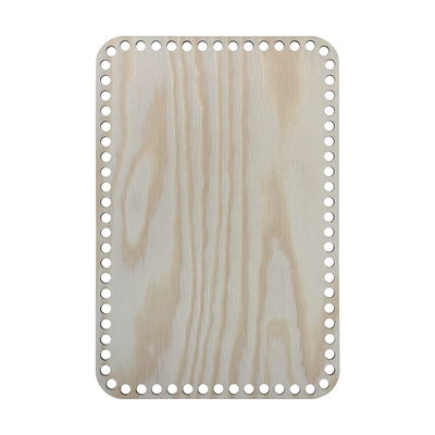 Rektangulär korgbotten 30x20 cm i furu, laserskuren MDF med 9 mm hål, frilagd mot vit bakgrund