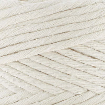 Närbild av Hoooked Spesso Chunky Cotton 500g Almond garnstruktur