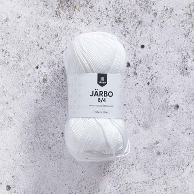 Järbo 8/4 50 gram. Vitt bomullsgarn. 100% bomull.