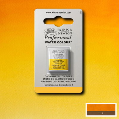 Färgprov och förpackning, Cadmium Yellow Deep halvkopp Winsor & Newton Professional Water Colour Cadmium Yellow Deep i halvkopp som visas mot målad bakgrund i samma färg.