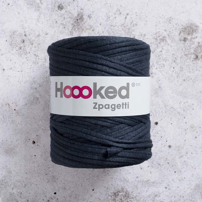 T-shirtgarn Zpagetti mörkblå. Extra tjockt trikågarn av 100% återvunnen textil
