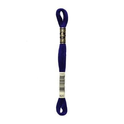 DMC Mouliné Spécial i färgen Very Dark Royal Blue 820 broderigarn 8 meter