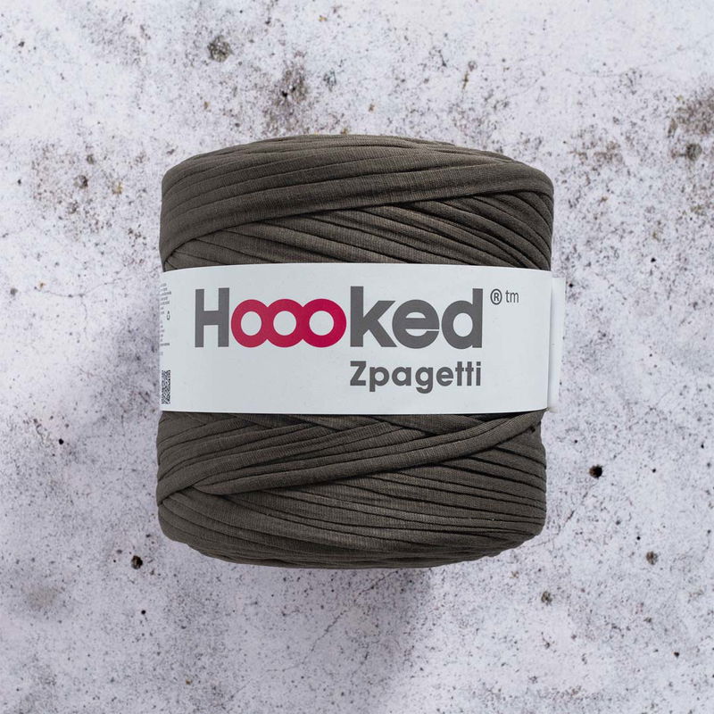 T-shirtgarn Zpagetti olivgrön. Extra tjockt trikågarn av 100% återvunnen textil