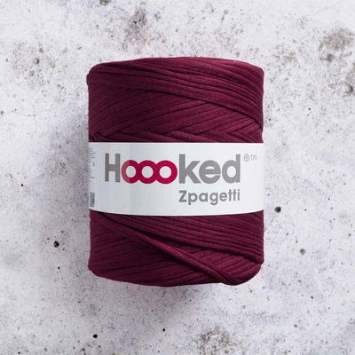 T-shirtgarn Zpagetti bordeaux. Extra tjockt trikågarn av 100% återvunnen textil