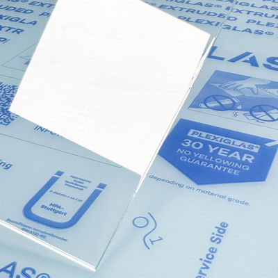 Äkta PLEXIGLAS® XT med skyddsfilm och garanti mot gulning Äkta PLEXIGLAS® XT från Röhm GmbH med märkning och PE-LD skyddsfilm. A3